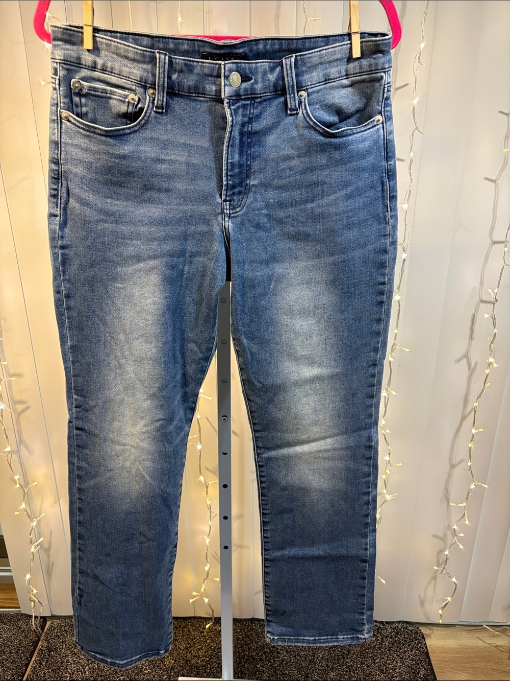 Lucky Brand Mid Rise Sweet Straight Jean size 14/32, NWOT      #58